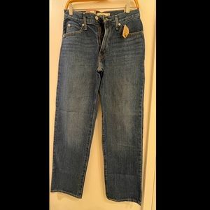 BNWT Levi 90s Baggy size 26,length 31